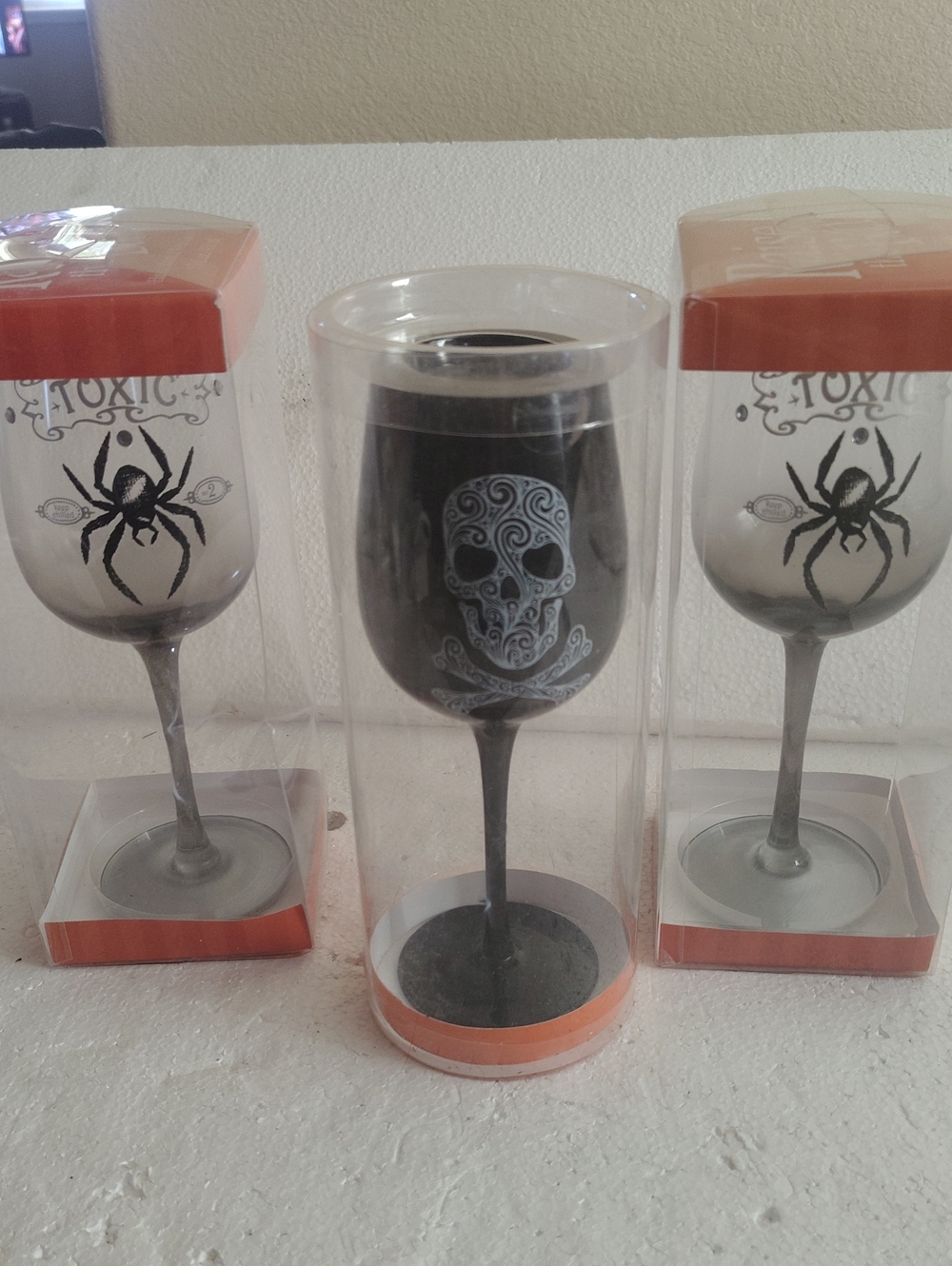 2 Toxic Black  Widow Wine Glass - 1 Skull Decorative Gothic Stemware